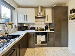 Kitchen - click for photo gallery